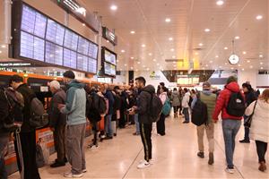 Territori, Rodalies i Adif fan la primera reunió per millorar la informació a l’usuari en temps real. ACN