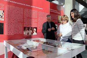 Una exposició ofereix un viatge pel mig segle d'història dels estudis d'infermeria a Igualada