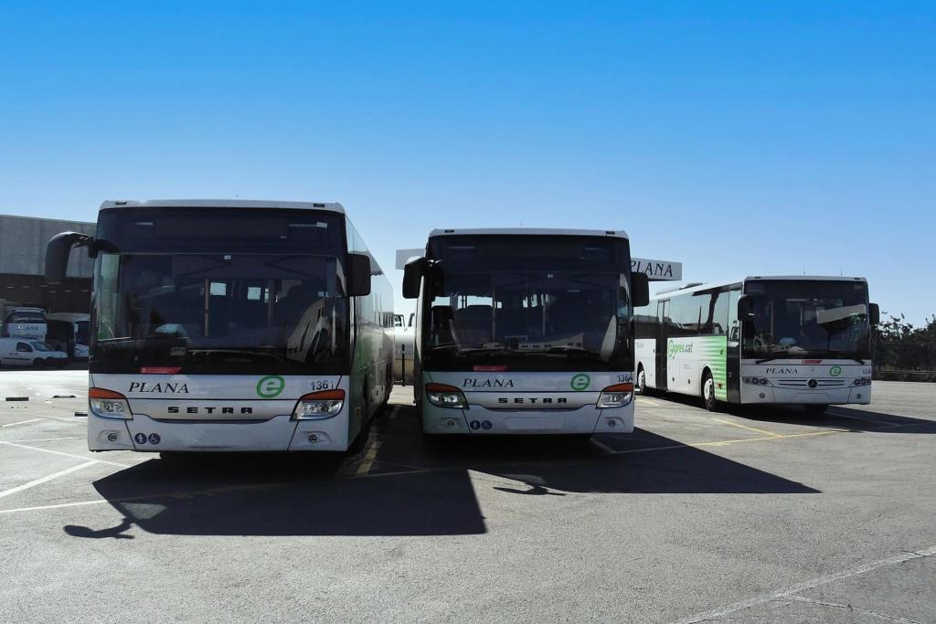 Vaga al transport públic del Garraf: els treballadors de Cintoi Bus es planten el 3 de març. Bus Garraf