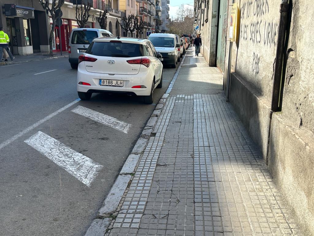 Vilafranca renova la xarxa d’abastament d’aigua i la vorera del carrer Santa Clara. Ajuntament de Vilafranca