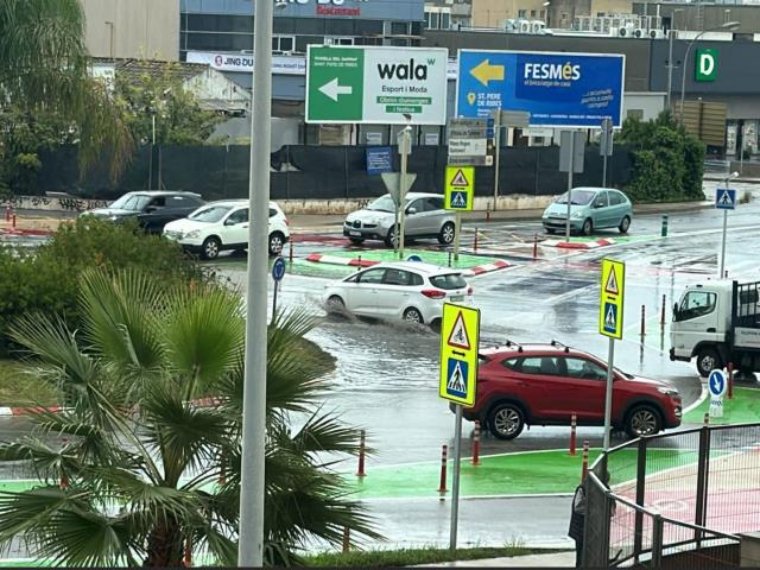 Vilanova i la Geltrú diu adéu a les inundacions a la rotonda de la ronda d'Europa. Ajuntament de Vilanova