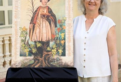 Antònia Bonell presenta una Estampa de Sant Fèlix que posa el patró i el poble al cor de la Festa Major de Vilafranca. EIX