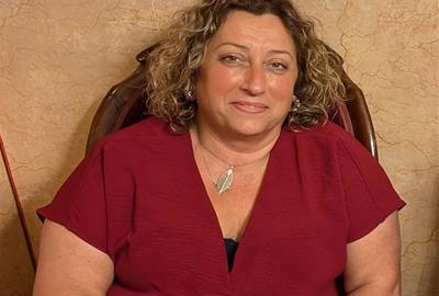 Maria Luz Roca al saló de plens de l'Ajuntament de Vilanova. Eix