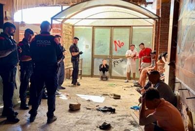 Sis detinguts en un dispositiu policial a l’antic Hostal del Penedès. Ajt Sta Mda i els Monjos