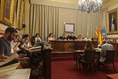 Vilanova aprova inicialment la nova ordenança de platges que prohibirà fumar a tot el litoral. Ajuntament de Vilanova