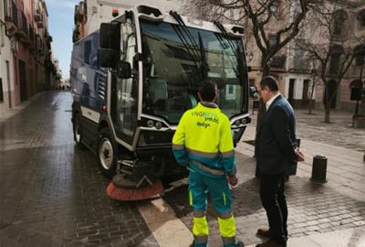 Vilanova impulsa la neteja viària amb nova oficina, maquinària moderna i 3.000 contenidors nous. Ajuntament de Vilanova